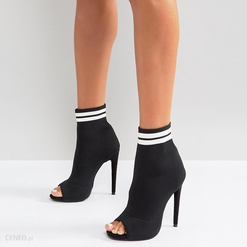 Missguided Sports Pull On Heeled Sock Boot in Black